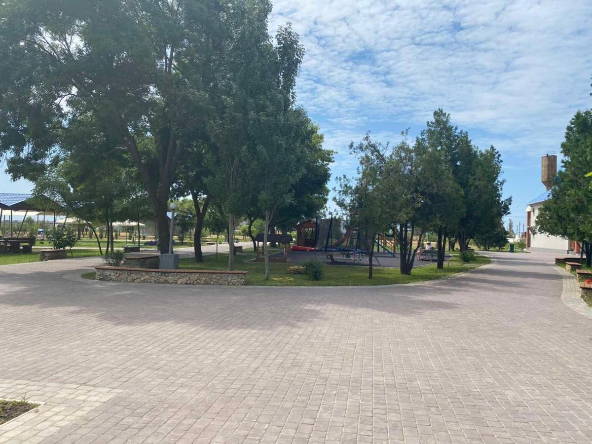 База Отдыха Причал Lazurne Exterior foto
